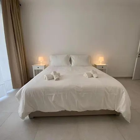 Swieqi Malaika New 1 With Courtyard Apartment Is-Swieqi