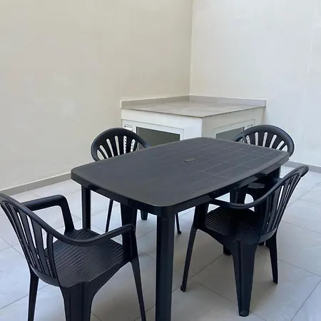 Swieqi Malaika New 1 With Courtyard Apartment *
